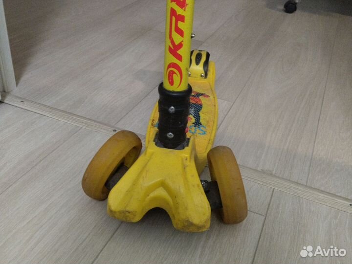 Самокат на детали