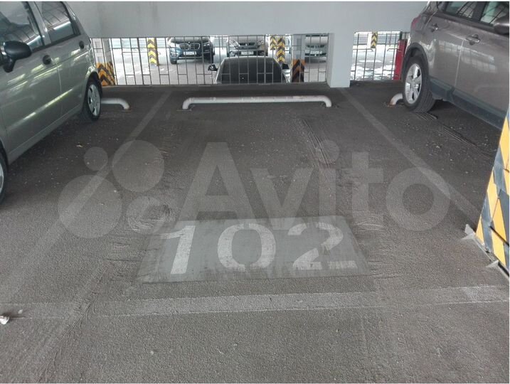 Машиноместо, 15 м²