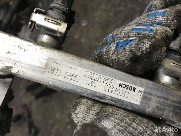 Топливная рампа Опель Астра J