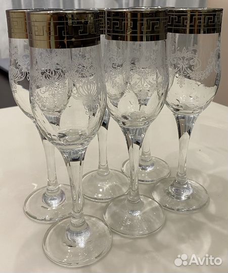 Бокалы для шампанского