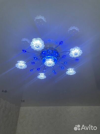 Люстра галогеновая