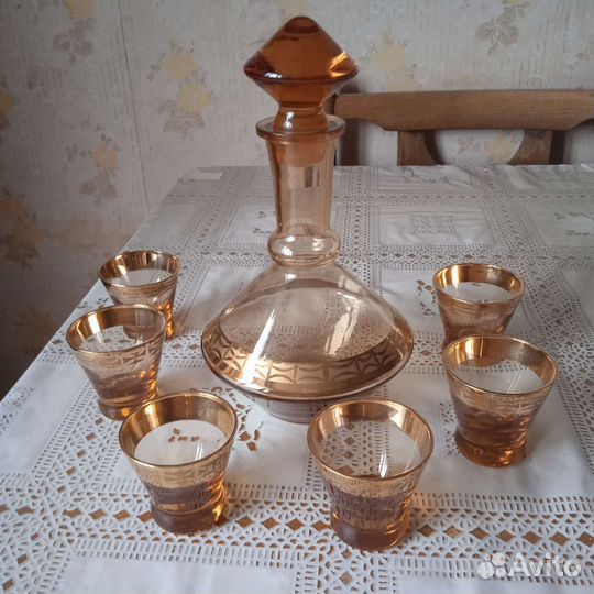 Графин с рюмками