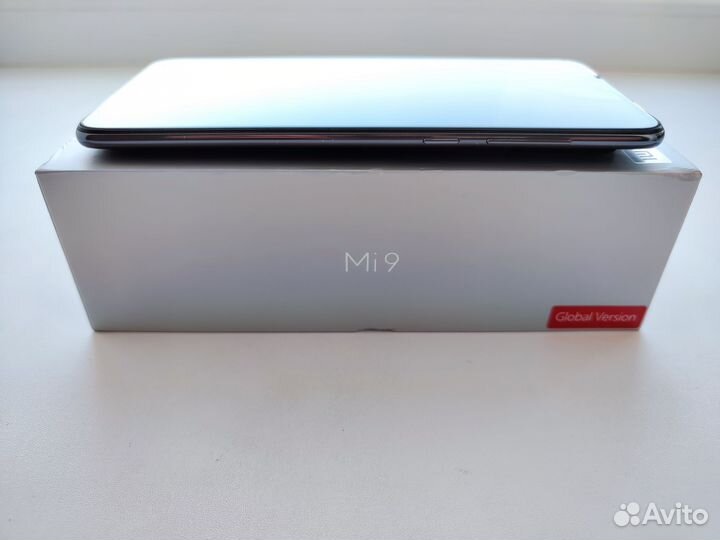 Xiaomi Mi 9, 6/128 ГБ