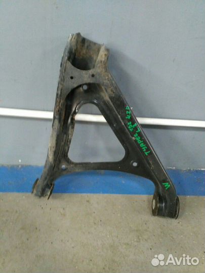 Рычага задний левый нижний Volkswagen Touareg NF 2