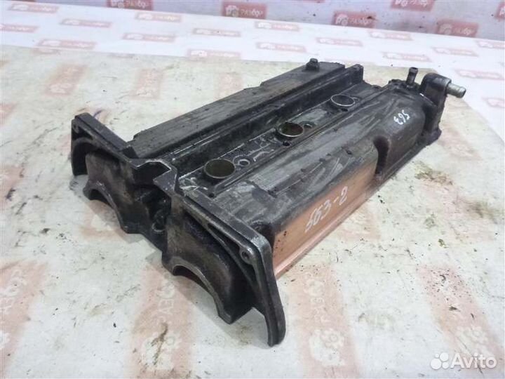 Крышка клапанная правая Mitsubishi Pajero V25W