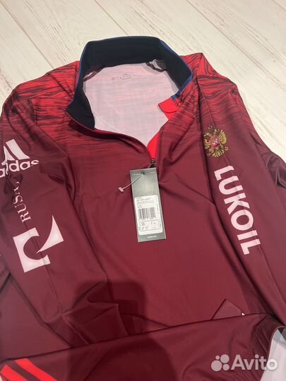 Продам лыжный комбинезон