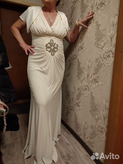 Вечернее платье