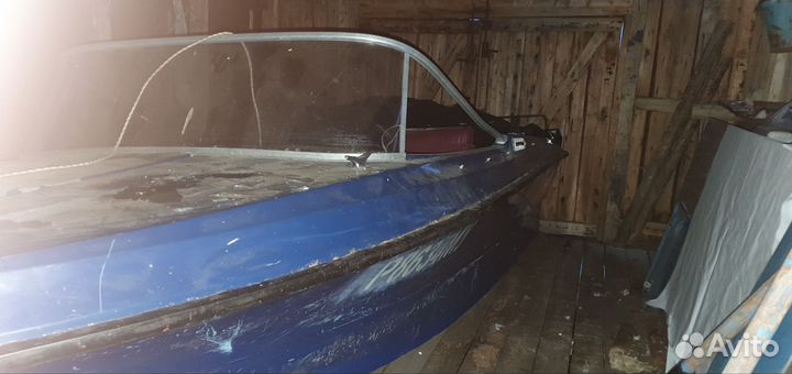 Лодка. Лодочный гараж