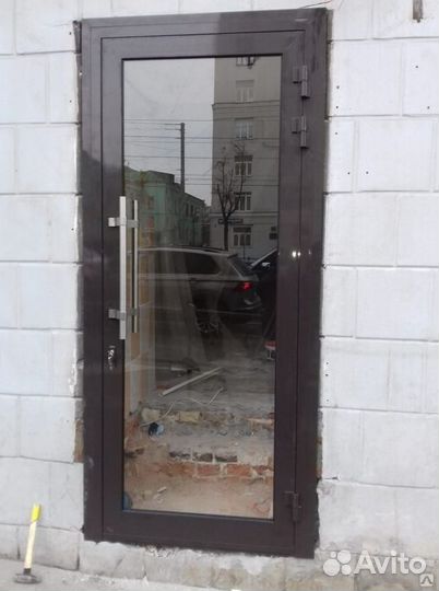 Дверь входная алюминиевая