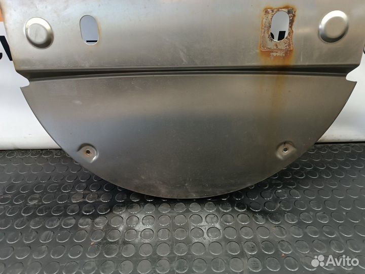 1670955 Накладка глушителя передняя