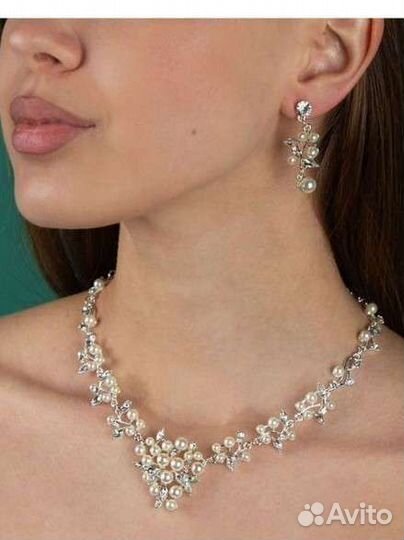 Комплект колье и серьги
