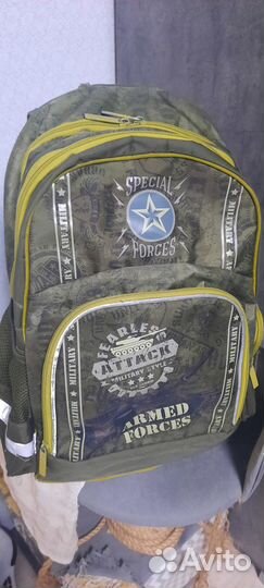 Школьный рюкзак