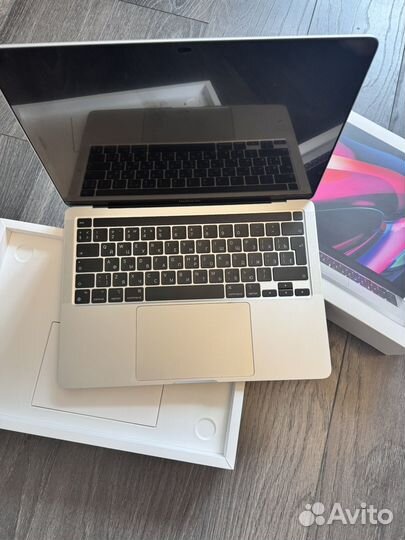 Macbook pro 13 2020 m1