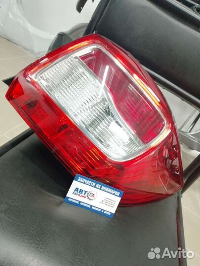 Фонарь задний Logan 2