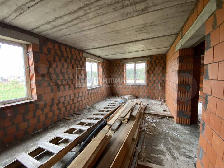 Коттедж 140 м² на участке 7 сот.