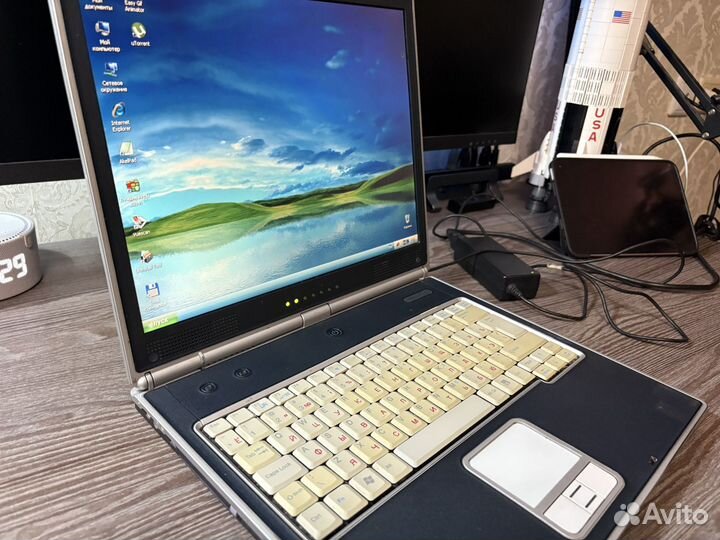 Ретро-ноутбук RoverBook Nautilus E410W