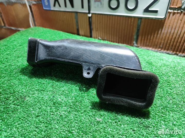 Воздуховод отопителя правый Volkswagen Touareg 7L