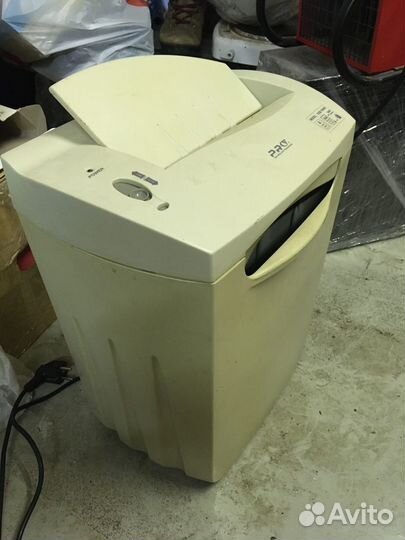 Уничтожитель бумаг, Шредер