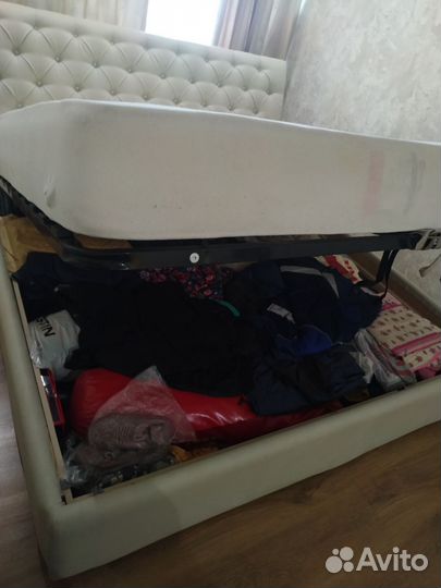 Кровать двухспальная с матрасом 180 200 бу