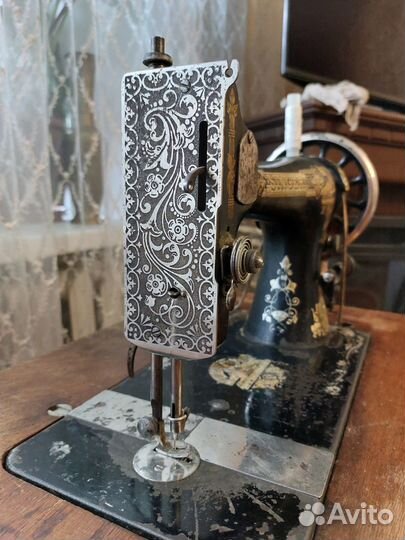 Швейная машинка 