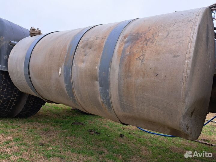 Топливный бак вольво Америка