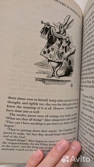 Книга Alice in wonderland Алиса в стране чудес