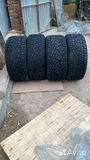 Pirelli Ice Zero 275/45 R20 и 305/40 R20 204M