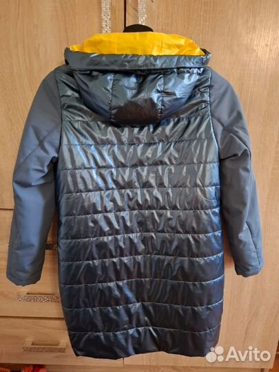 Куртка лёгкая демисезонная на девочку 140-146 см