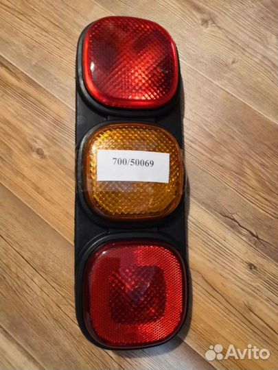 700/50069 фонарь задний JCB