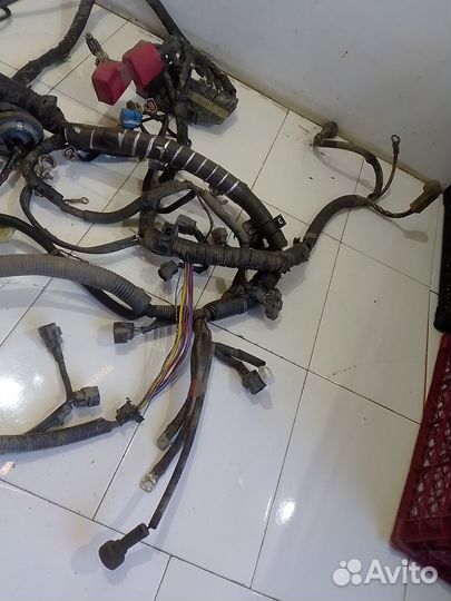 Электропроводка подкапотно-моторная