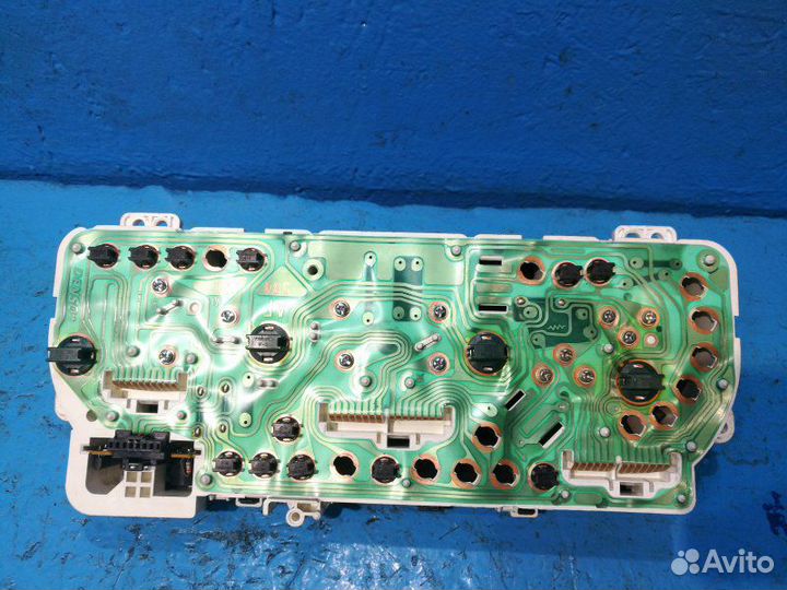 Панель приборов Сузуки Гранд Витара