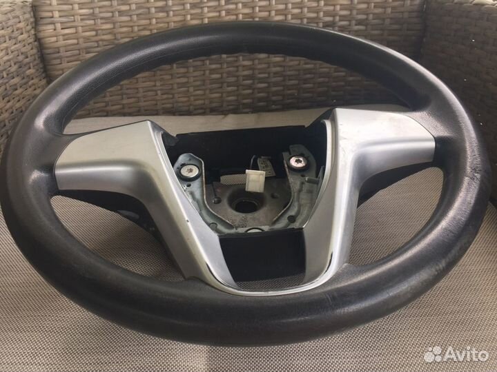Руль на hyundai solaris 1