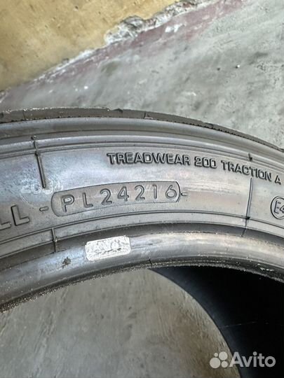 Yokohama Advan A052 235/40 R18 95Y