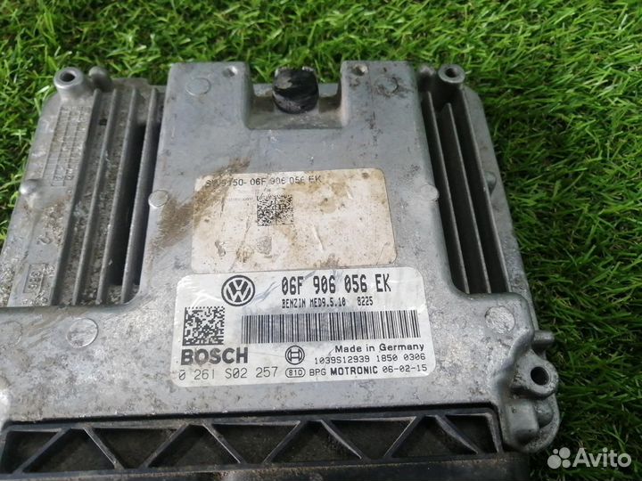 Блок управления двс Volkswagen Jetta