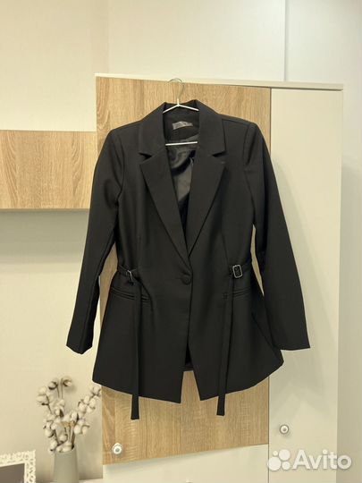 Пиджак женский черный 42 новый