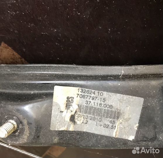 Стеклоподъемник задний BMW 1