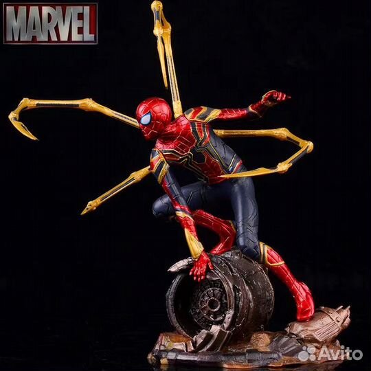 Фигурки Marvel (Человек-паук и Доктор Стрэндж)