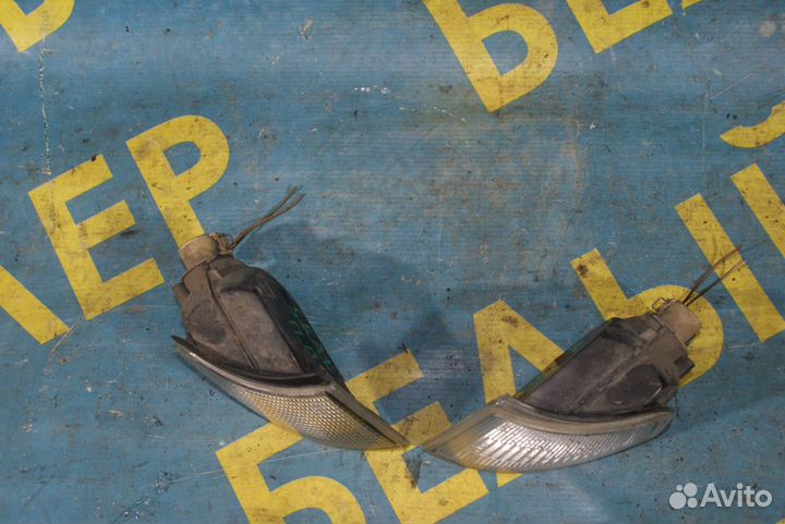 Передний поворотник Seat Toledo