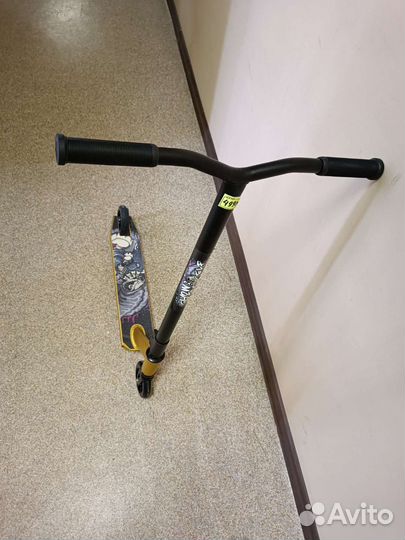 Трюковой самокат