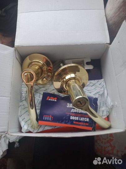 Дверная ручка