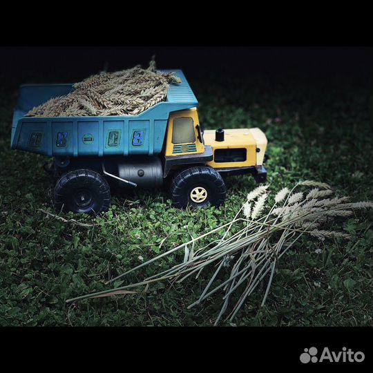Игрушка самосвал СССР бмз