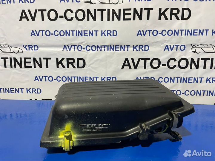 Корпус воздушного фильтра Nissan March K11 CG10