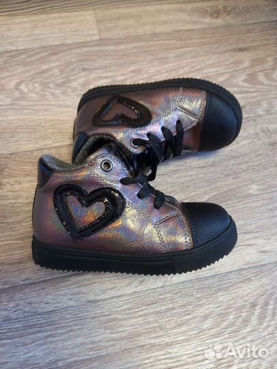 Ботинки детские демисезонные новые 24