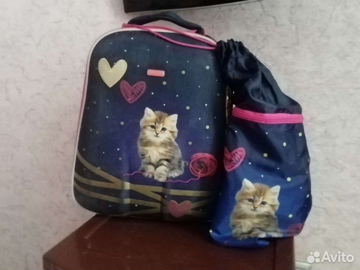 Школьный рюкзак