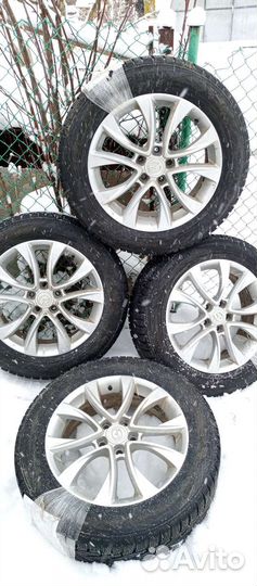 R18 Nokian Tyres Hakkapeliitta R2 SUV 225/60, PCD 5x114.3 DIA 67.1