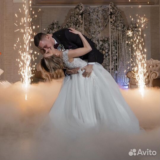 Тяжелый Дым Горка шампанского Фотобудка