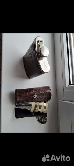 Фляжка с рюмками