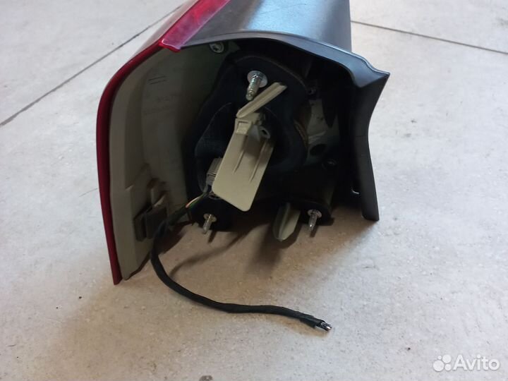 Фонарь задний правый Volvo XC70 2 поколение