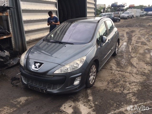 Разбор на запчасти Peugeot 308