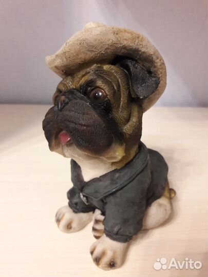 Статуэтка собака
